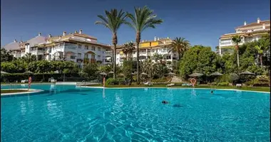 Wohnung 2 Schlafzimmer in San Pedro Alcantara, Spanien