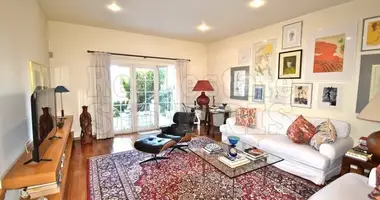 Haus 5 zimmer in Loutraki Perachora Agioi Theodoroi Municipality, Griechenland