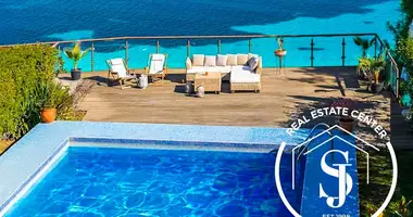 Cottage 4 bedrooms in Afytos, Greece