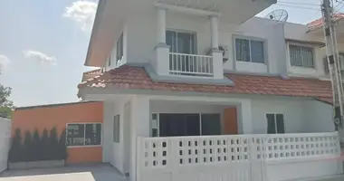 5 bedroom house in Huai Yai, Thailand