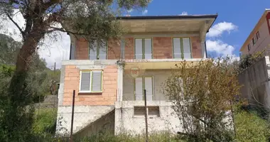 Haus 4 zimmer in Herceg Novi, Montenegro