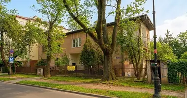 Квартира 5 комнат в Варшава, Польша