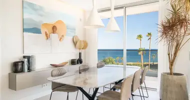 3 bedroom apartment in Estepona, Spain