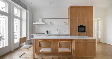 Appartement 4 chambres dans Varsovie, Pologne