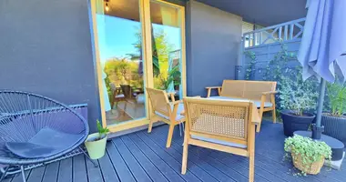 Mieszkanie 3 pokoi w Kraków, Polska