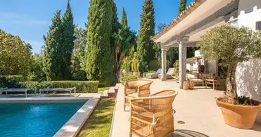 5 bedroom house in Artola, Spain