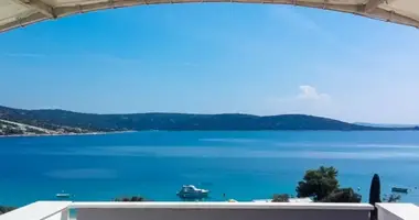 Hotel 505 m² in Trau, Kroatien