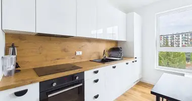 Wohnung 3 zimmer in Warschau, Polen