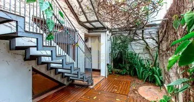 3 bedroom house in Regiao Imediata de Sao Paulo, Brazil