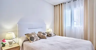 Mieszkanie 2 pokoi w Torrevieja, Hiszpania