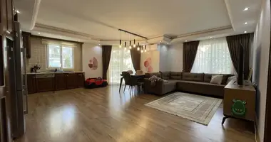 2 bedroom apartment in Mahmutlar, Turkey