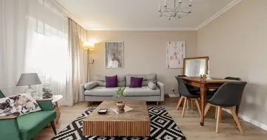 Квартира 3 комнаты в Варшава, Польша