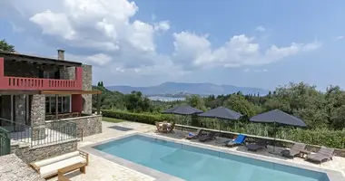 Villa 6 bedrooms in Kira Chrisikou, Greece