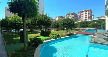 Mieszkanie 4 pokoi w 84, Turcja