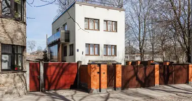 Haus 5 zimmer in Riga, Lettland