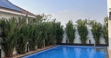 Dom 5 pokojów w Pong, Tajlandia