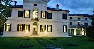 Villa in Italien