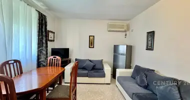 Квартира 2 комнаты в Тирана, Албания