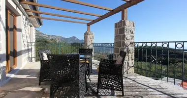 Вилла в Петровац, Черногория