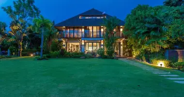Villa 5 bedrooms in Ban Bang Thao, Thailand