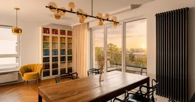 4 room apartment in Warsaw, Poland