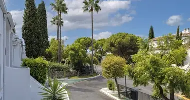 5 bedroom house in Benahavis, Spain