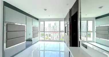 Condo 2 bedrooms in Pattaya City, Thailand