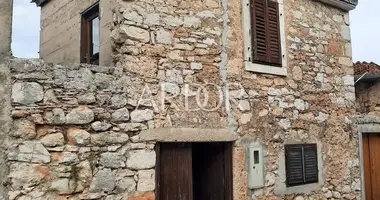 Maison 2 chambres dans Nevidane, Croatie