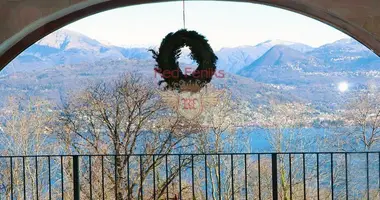Willa 4 pokoi w Stresa, Włochy