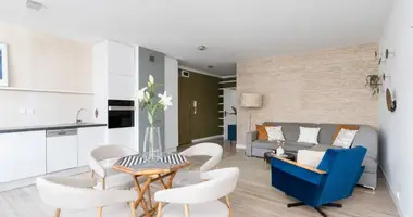 Nieruchomości komercyjne 56 m² w Warszawa, Polska