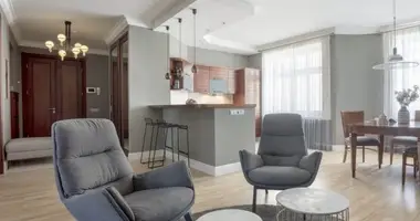 4 room apartment in Jaunpiebalgas pagasts, Latvia