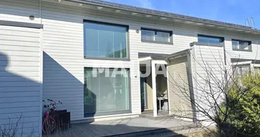 Apartamento 3 habitaciones en Helsinki sub region, Finlandia