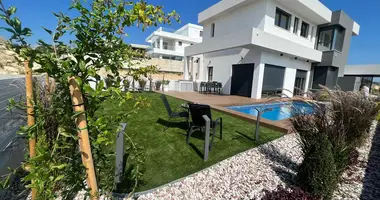 Maison 4 chambres dans Demos Agiou Athanasiou, Chypre
