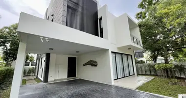 Villa 4 bedrooms in Choeng Thale, Thailand