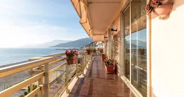 Mieszkanie 3 pokoi w Ventimiglia, Włochy