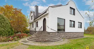 Casa en Scomyslicki sielski Saviet, Belarús