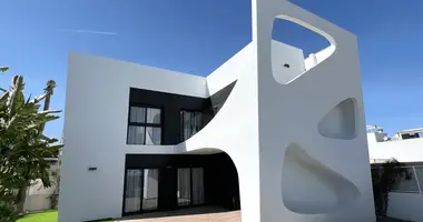 Maison 3 chambres dans Urbanizacion Dona Pepa, Espagne