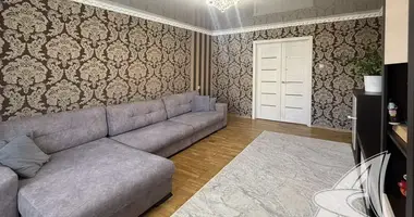 Квартира 3 комнаты в Мухавецкий сельский Совет, Беларусь