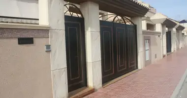 Villa 2 bedrooms in Torrevieja, Spain