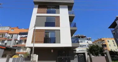 Квартира 3 комнаты в Муратпаша, Турция