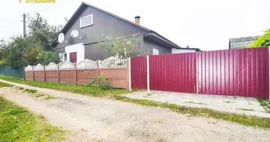 Maison dans Usiazski sielski Saviet, Bélarus