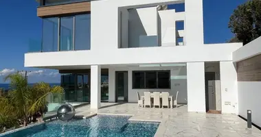 Apartment 7 bedrooms in Peyia, Cyprus