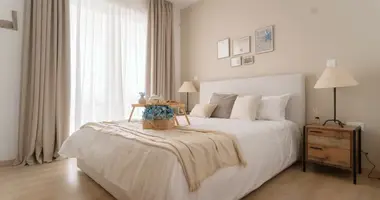 Apartamento 4 habitaciones en Peyia, Chipre