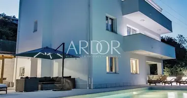 Casa 4 habitaciones en Opcina Matulji, Croacia