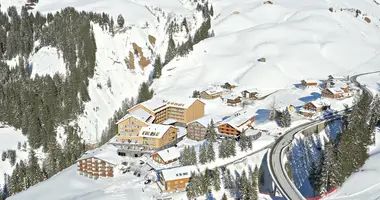 5 room apartment in Schrocken, Austria