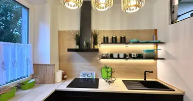 Квартира 3 комнаты в Варшава, Польша