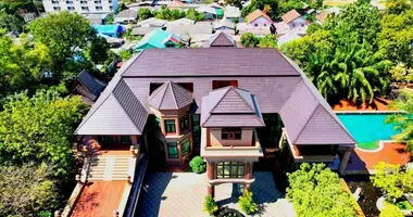 Casa 5 habitaciones en Chaophraya Surasak, Tailandia