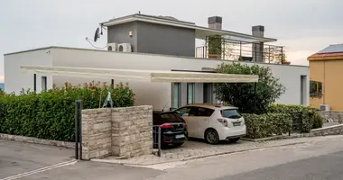 Casa en Kavac, Montenegro