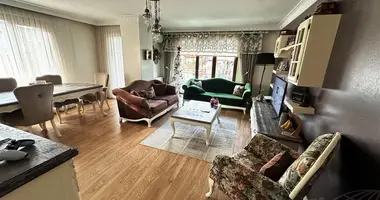 Wohnung 4 zimmer in Cihadiye Caddesi, Türkei