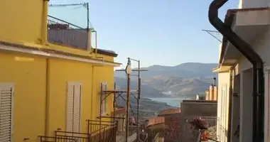 3 bedroom house in Alessandria della Rocca, Italy